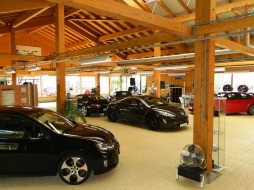 Autohaus Holzmann innen - Autohändler Allgäu / Bodensee / Oberschwaben